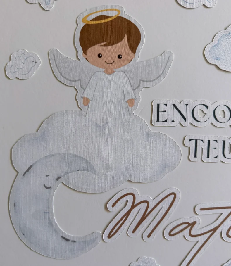Anjo e elementos ilustrados da direção visual do Batizado de Mateus.