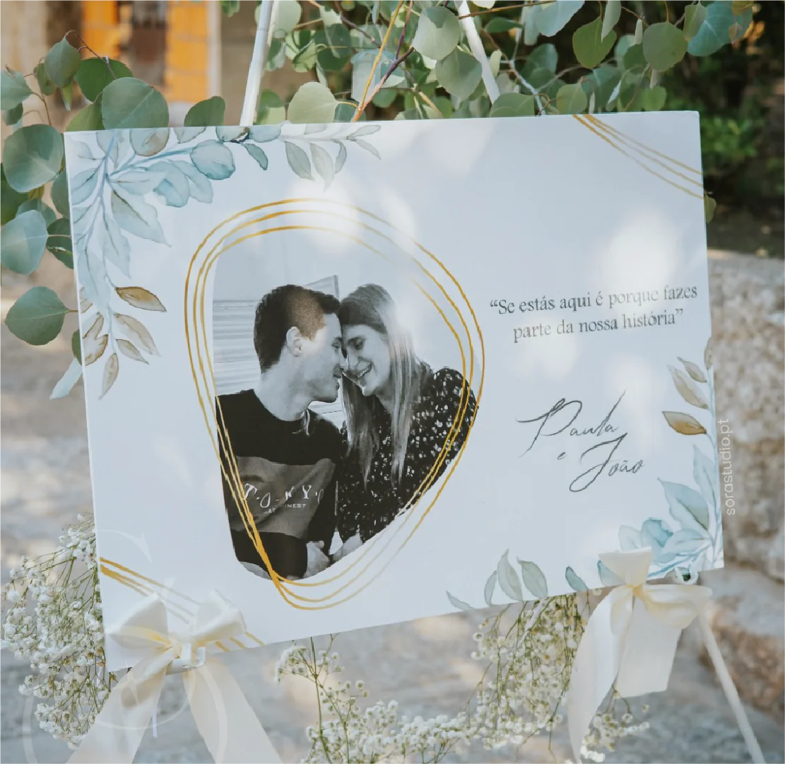 Composição de boas-vindas do casamento J&P com frase e fotografia dos noivos.