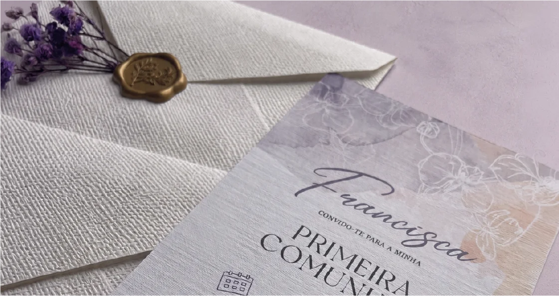 Convite e detalhes florais da Primeira Comunhão da Francisca.