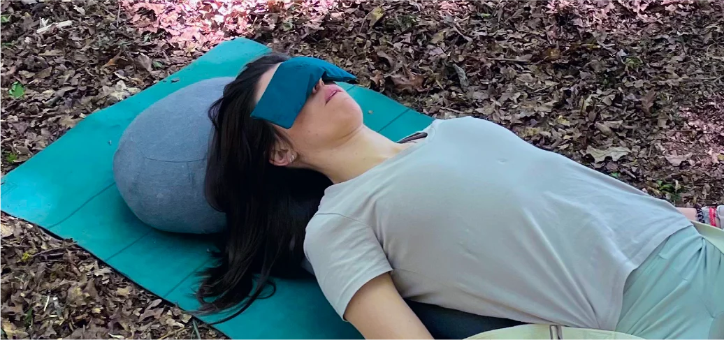 Rita Pereira durante uma prática de aeroyoga.