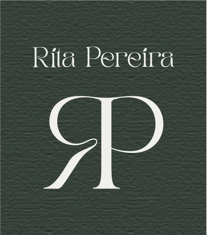 Construção do monograma RP da identidade Rita Pereira Yoga & Aeroyoga.